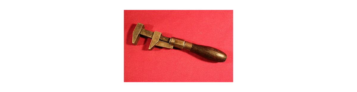 File:Monkey wrench derivative from Rogers 1903 p172.png - Wikipedia