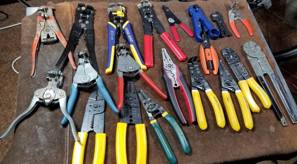 What are the Different Styles of Wire Strippers? – Haus of Tools