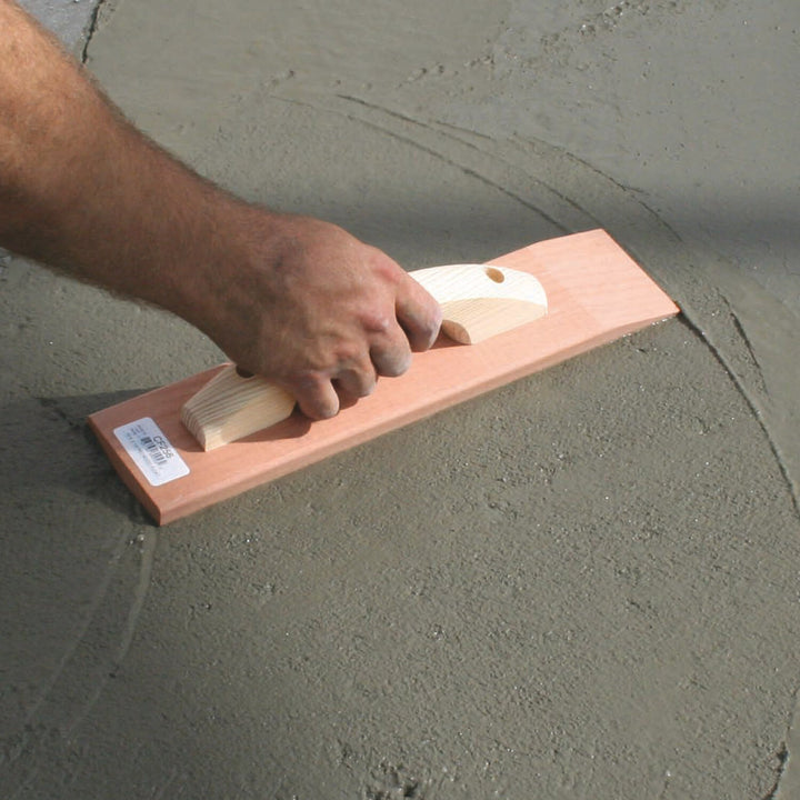 Kraft Tool CF257 18" x 3-1/2" Beveled Redwood Hand Float with Wood Handle