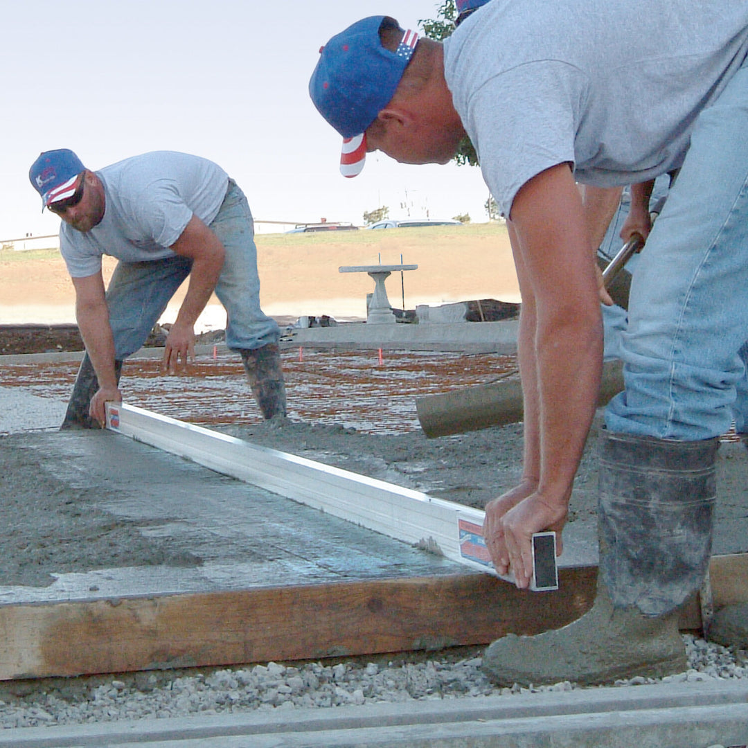 Kraft Tool CC516AL 16' x 1" x 4" Striker Screed – Aluminum Alloy