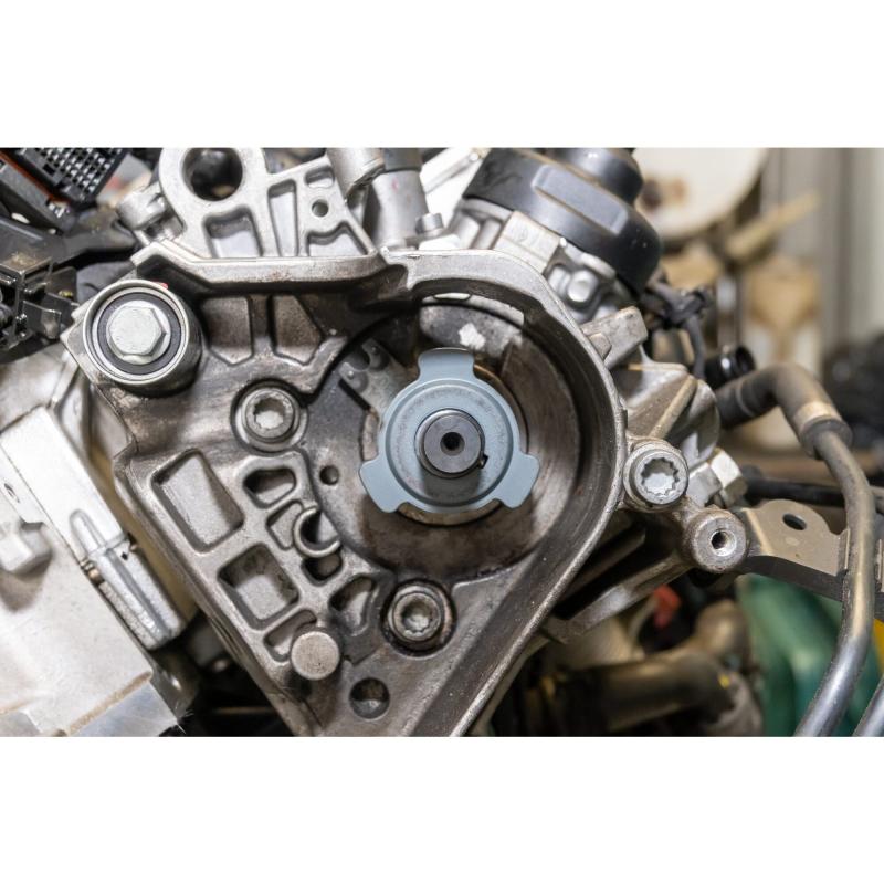 Hazet 2517-1 VAG High-Pressure Pump Wheel Hub Puller