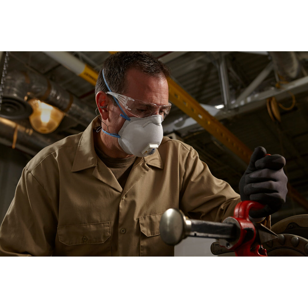 3M Particulate Respirator 8271, P95 80 EA/Case