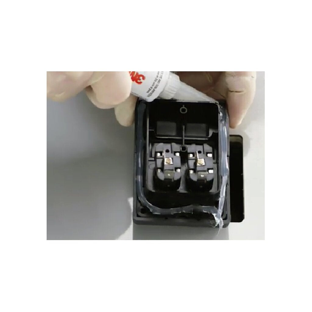 3M Marine Grade Silicone Sealant, Clear, PN08019, 3 oz Tube