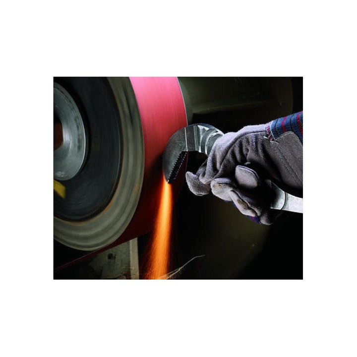 3M Cloth Belt 707E, P150 JE-weight, 7 in x 132 in, Film-lok,
Single-flex