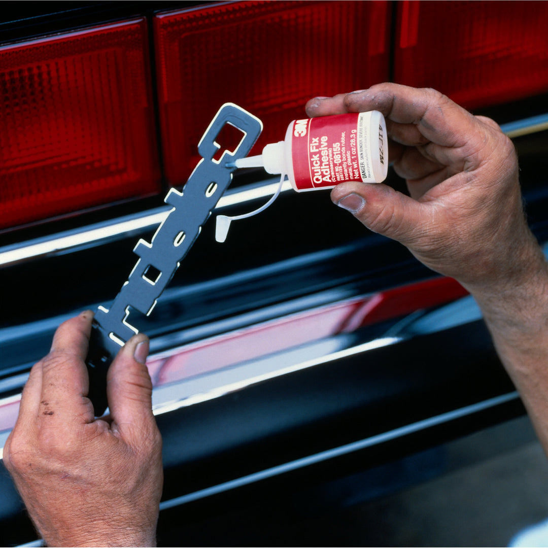 3M Quick Fix Adhesive Kit, 08224, 0.7 oz adhesive/2.0 oz acceleratorBottles