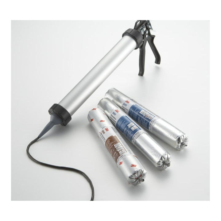 3M Polyurethane Adhesive Sealant 560, White, 600 mL Sausage Pack