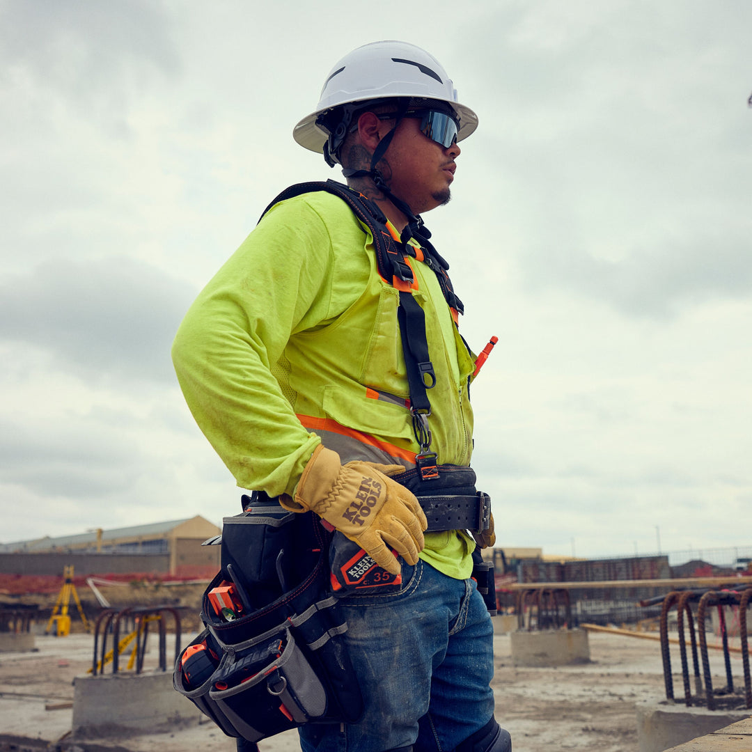 Klein Tools 55896 Tool Rig with Suspenders, 23 Pockets