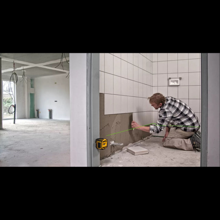 Stabila 03185 LAX 300 Green Laser Level Tool Set