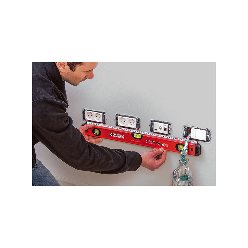 Kapro 770-42-32 32" Exodus Level with straight edge ruler