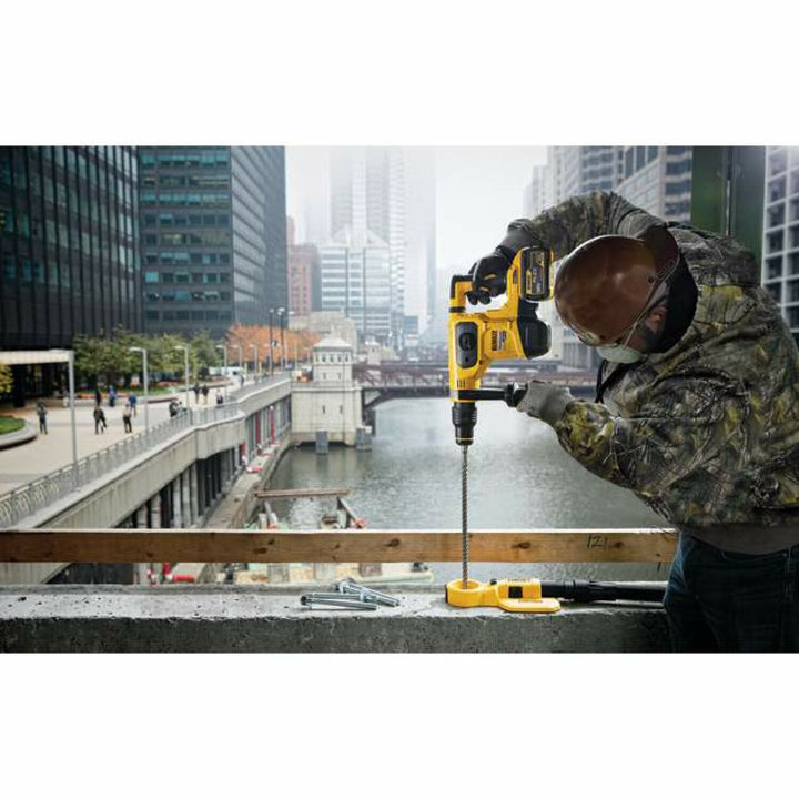 DEWALT DCHJ074 Men's Heated REALTREE EDGE® Camouflage Heated Hoodie Kit - Camo