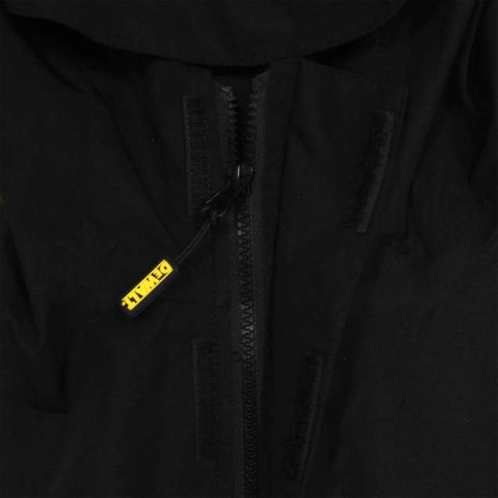 DEWALT DRW11 Waterproof Lightweight Packable Wind and Rain Jacket