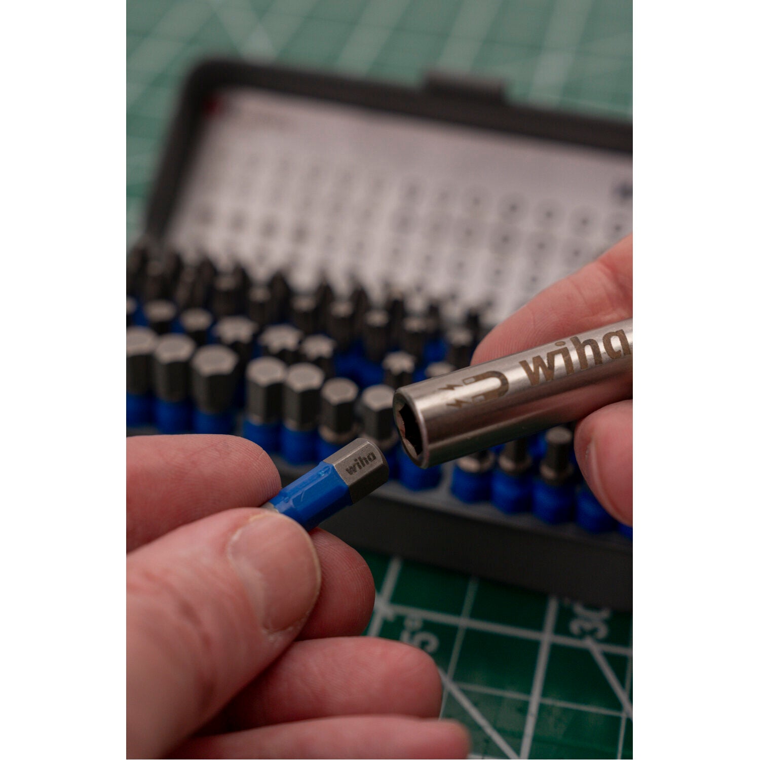 はるxs 3 WIHA TOOLS 🧰 CUSTOM BIT SETS: #76868 61 Pcs; #74958 & #76889 32