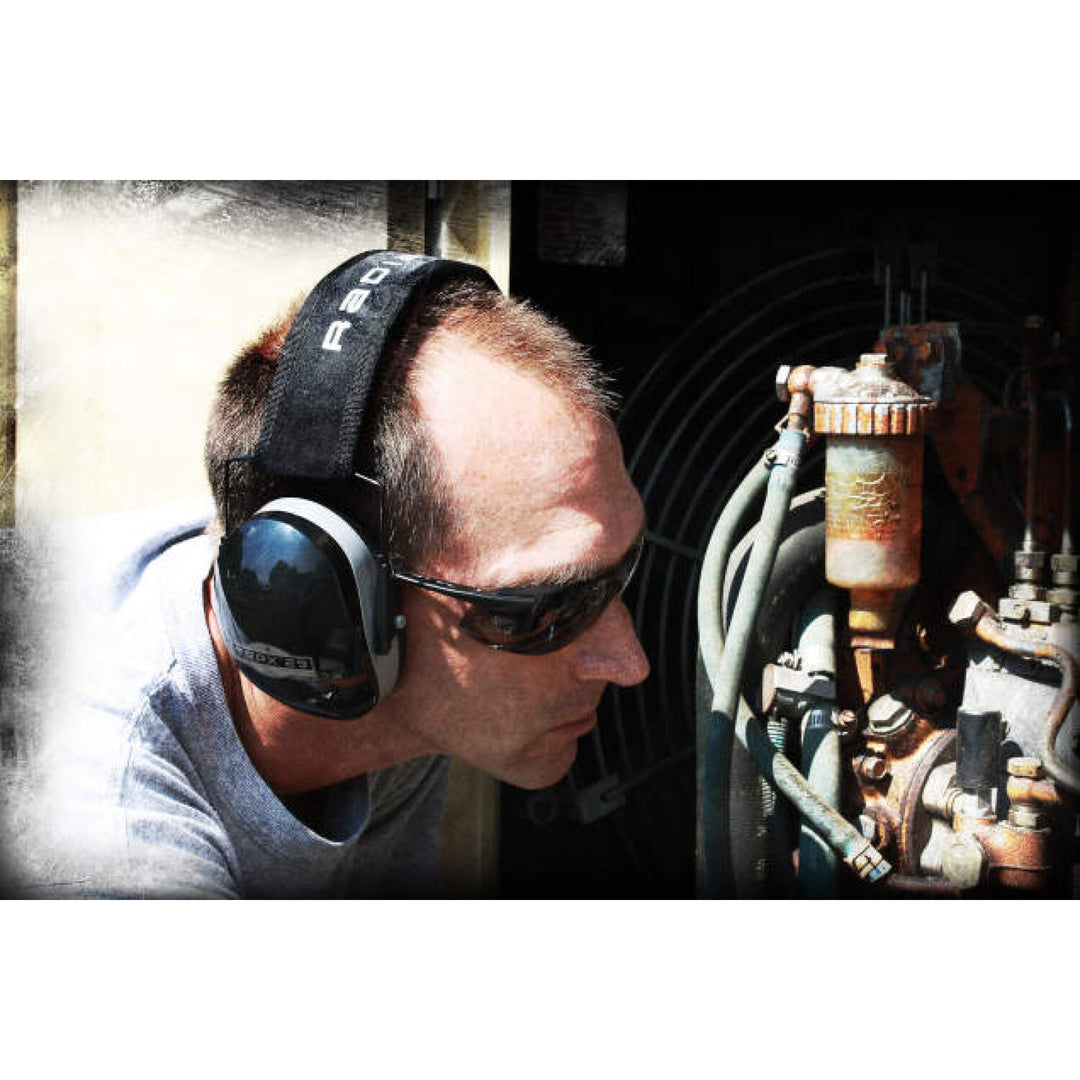 Radians TR29-BX TRPX 29 Earmuff - Black & Gray