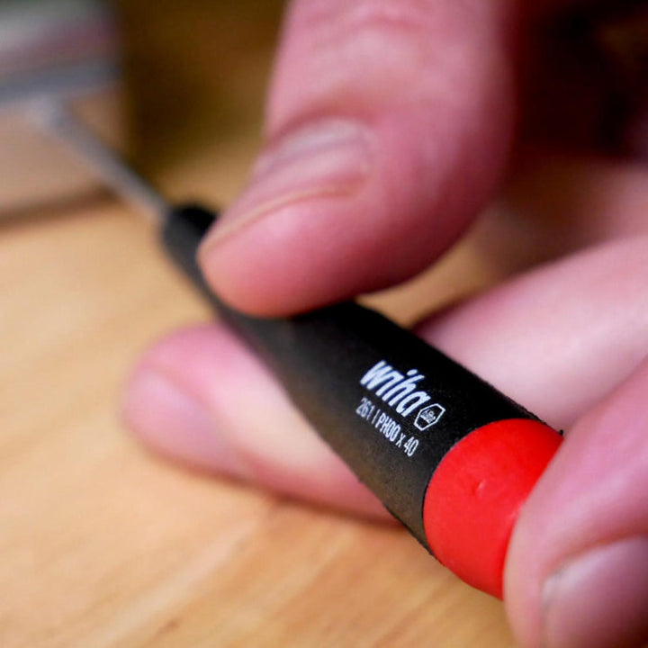 Wiha Tools 26100 #00 x 40mm Precision Phillips Driver