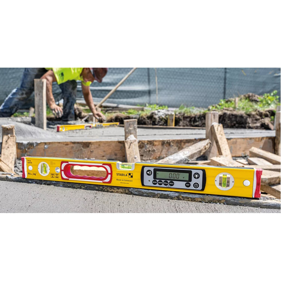 Stabila 39509 9" IP 67 Tech Level 196 Dl With Case