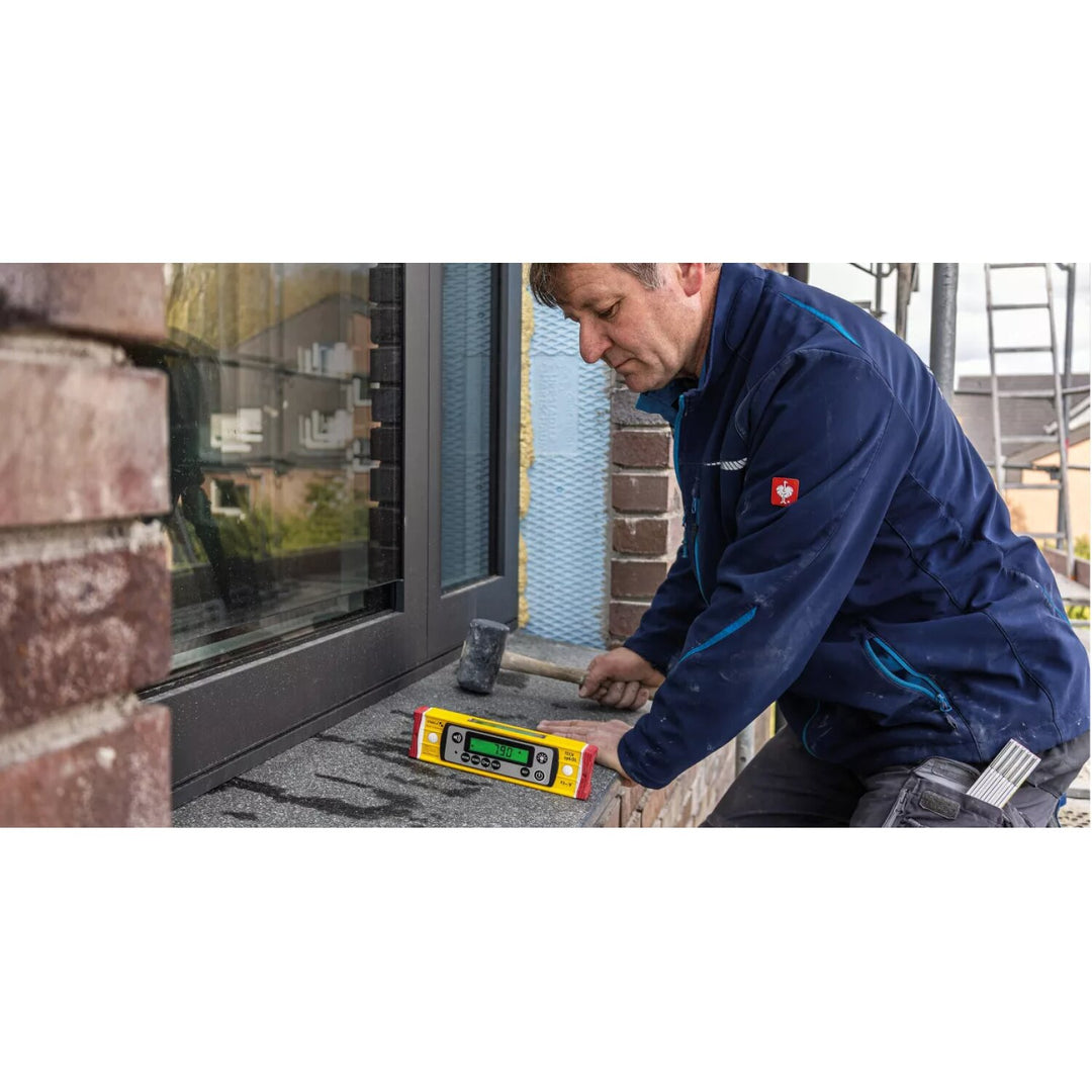 Stabila 39509 9" IP 67 Tech Level 196 Dl With Case