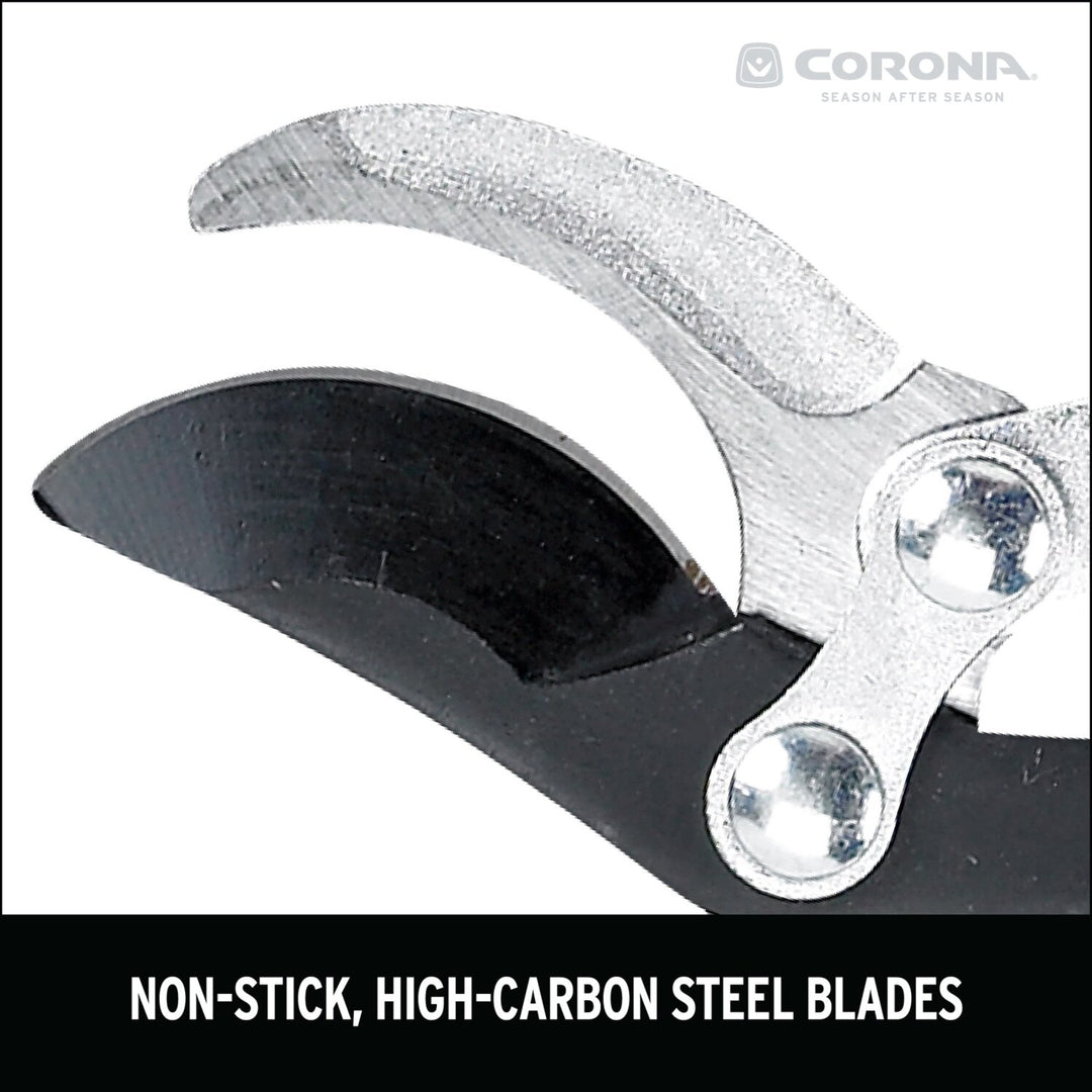 Corona FL 3470 EasyCUT Extendable Bypass Lopper, 21 in. to 33 in., 1-1/2 in. Cut Capacity