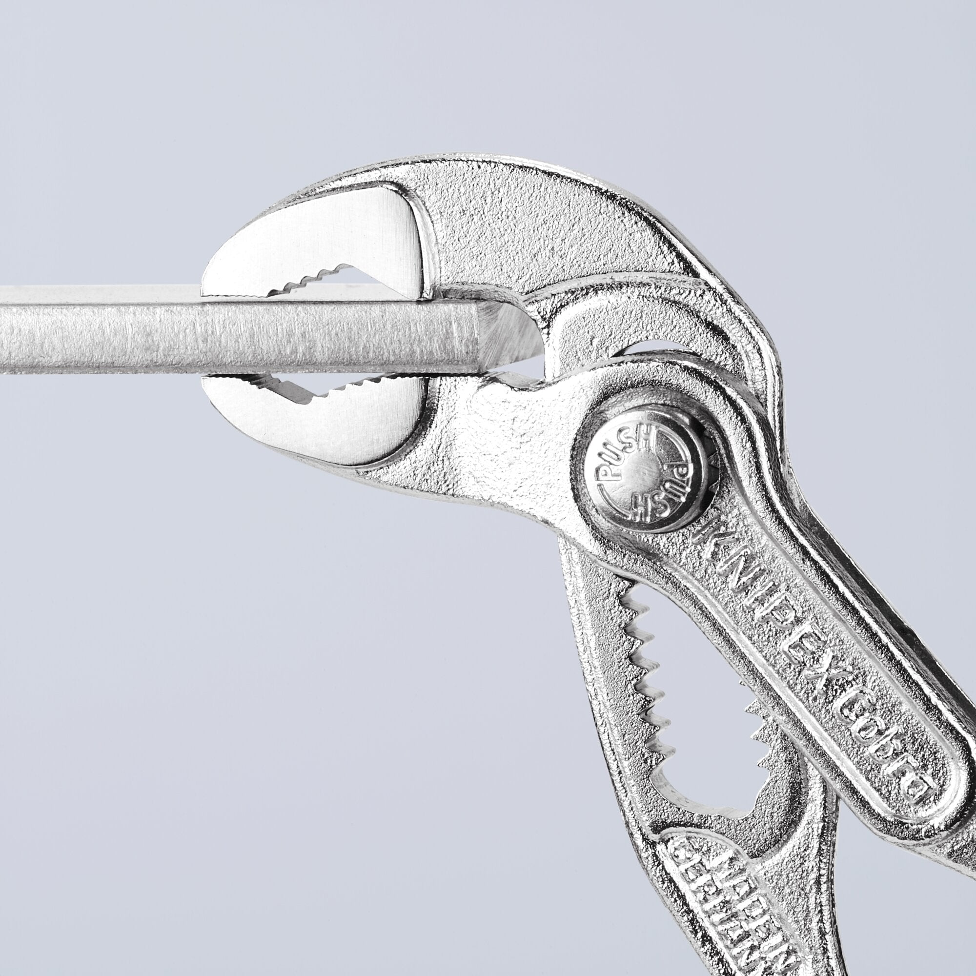 ヘビカーゴ Cobra® XL Water Pump Pliers | KNIPEX Tools