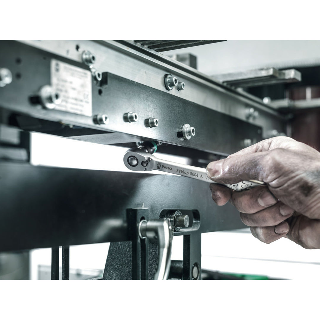 Wera 8004 A Zyklop Metal Ratchet with switch lever and 1/4" drive, 1/4" x 141 mm