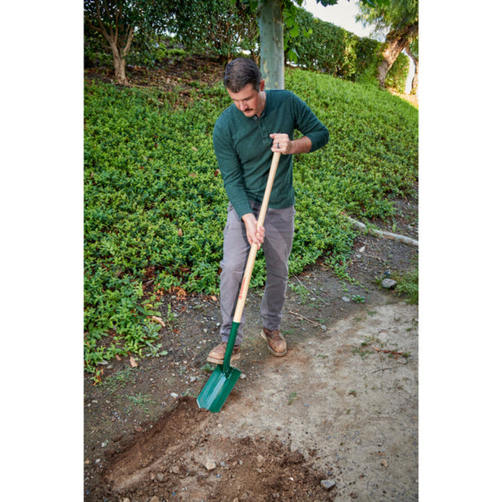 CRNA-SS 64306 · Trench Shovel - Digging 28°, 6 Inch