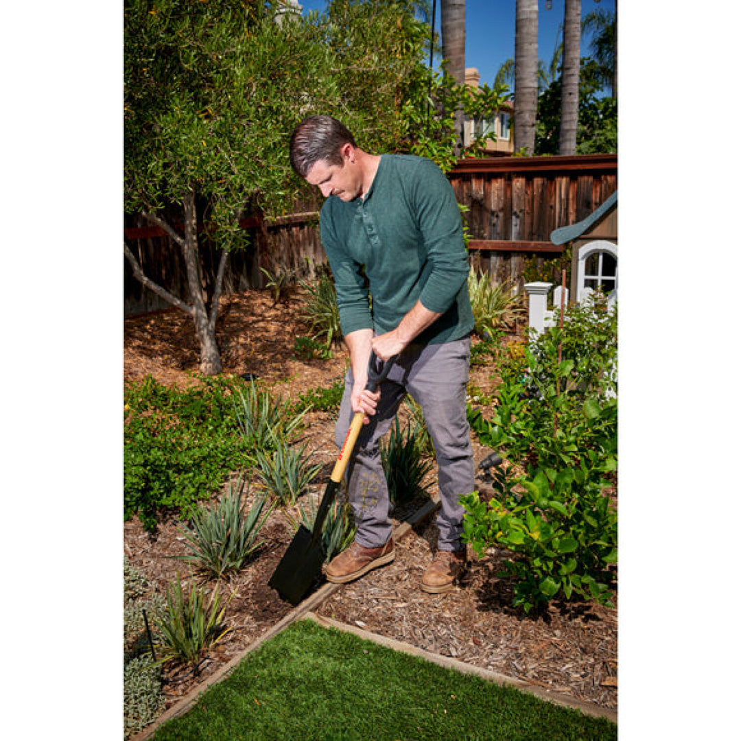 CRNA-SS 29010 · Garden Spade - 11¾ Inch, D-Grip