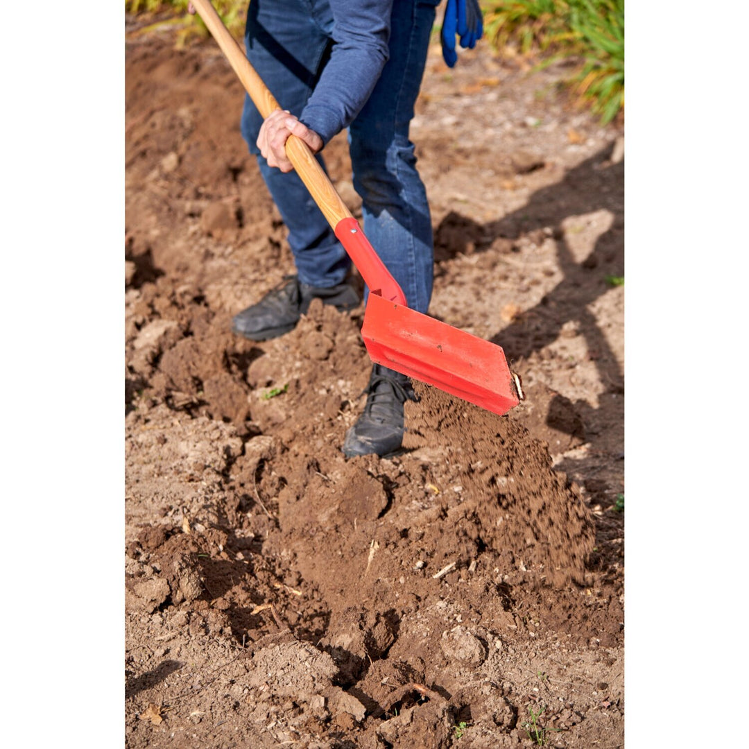Corona SS 64305 Trench Shovel, 28 Degree, 5 in. Head, Ash Hardwood Handle