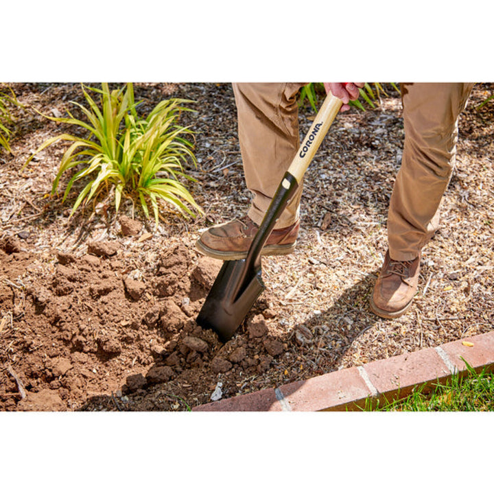 Corona-SS16301 · D-Handle Drain Spade