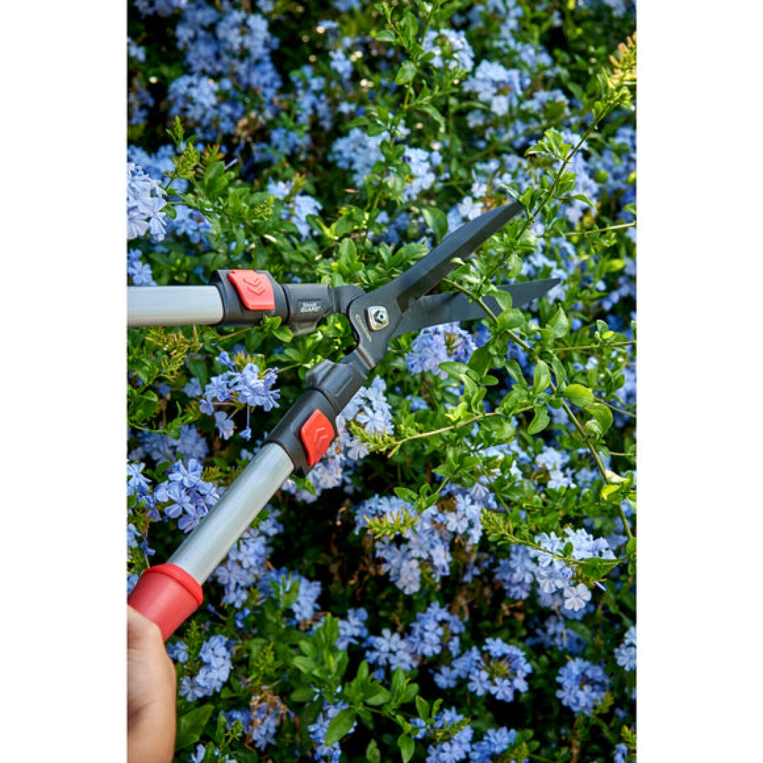 Corona HS 3344D  ComfortGEL® Extendable Hedge Shear