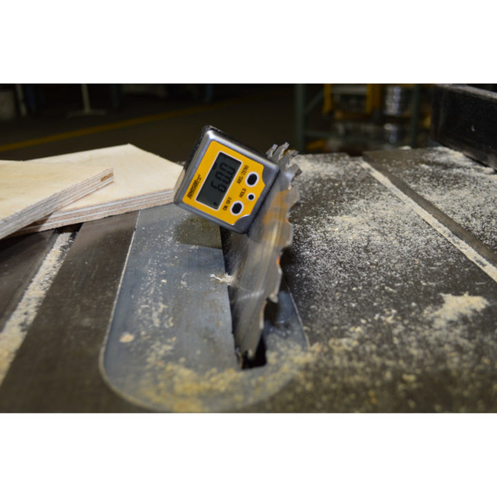 Johnson 1886-0200 Professional Magnetic Digital Angle Locator