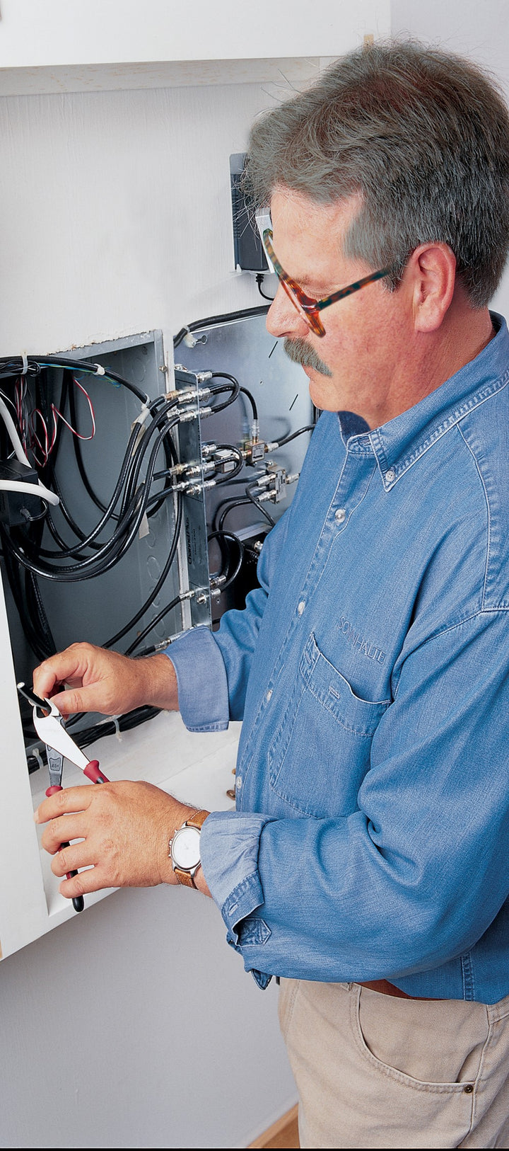 Klein Tools J248-8 Angled Head Diagonal Cutters with High-Leverage Design