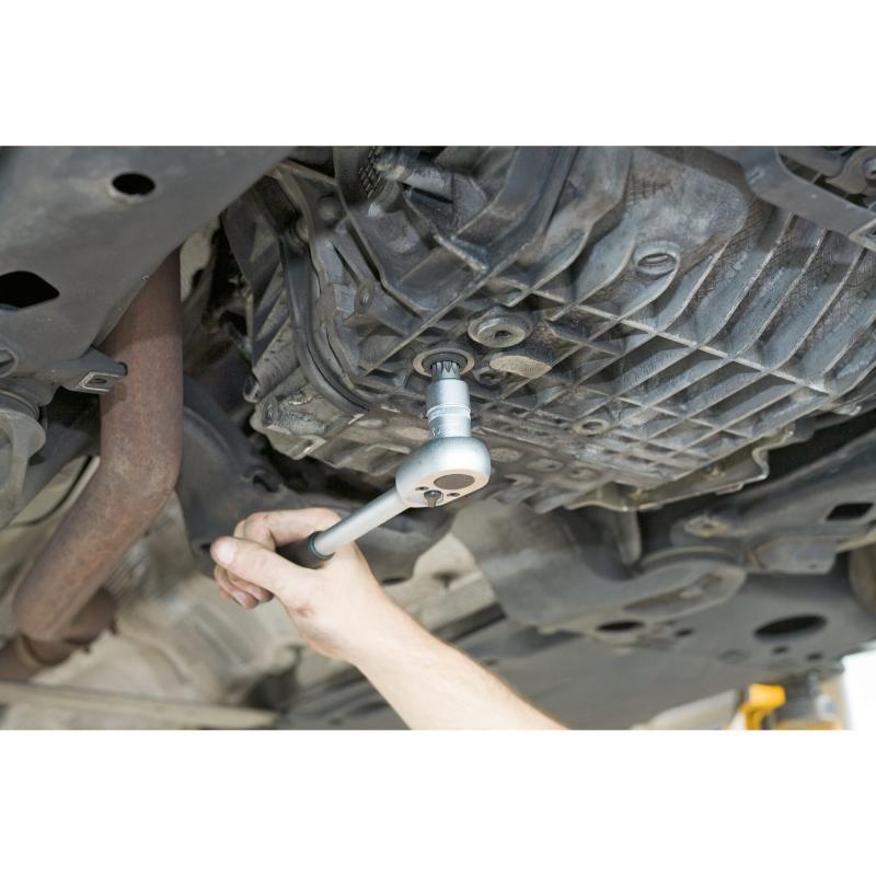 Hazet 2567-16 Oil Service Screwdriver Socket, M16 XZN with pin, 1/2" Square Drive