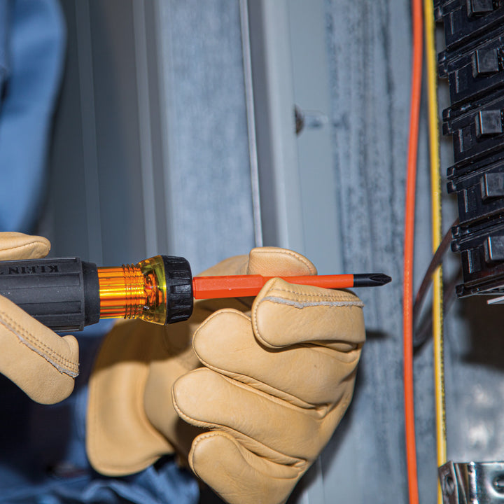 Klein Tools 32286 2-in-1 Insulated Flip-Blade Screwdriver, #1 Ph, 3/16-Inch Sl