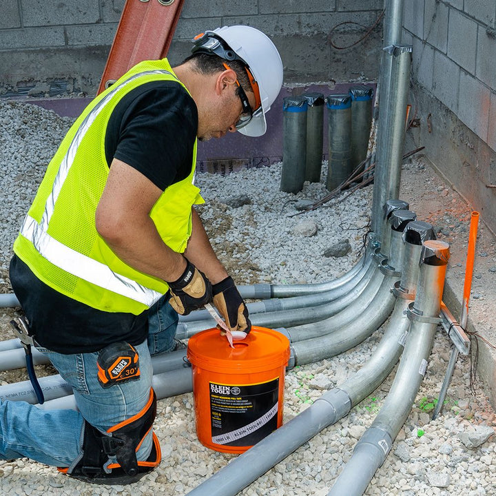 Klein Tools 50122 Conduit Measuring Pull Tape for Heavy-Duty Cable and Wire Pulling, 1250-Pound x 2000-Foot Long