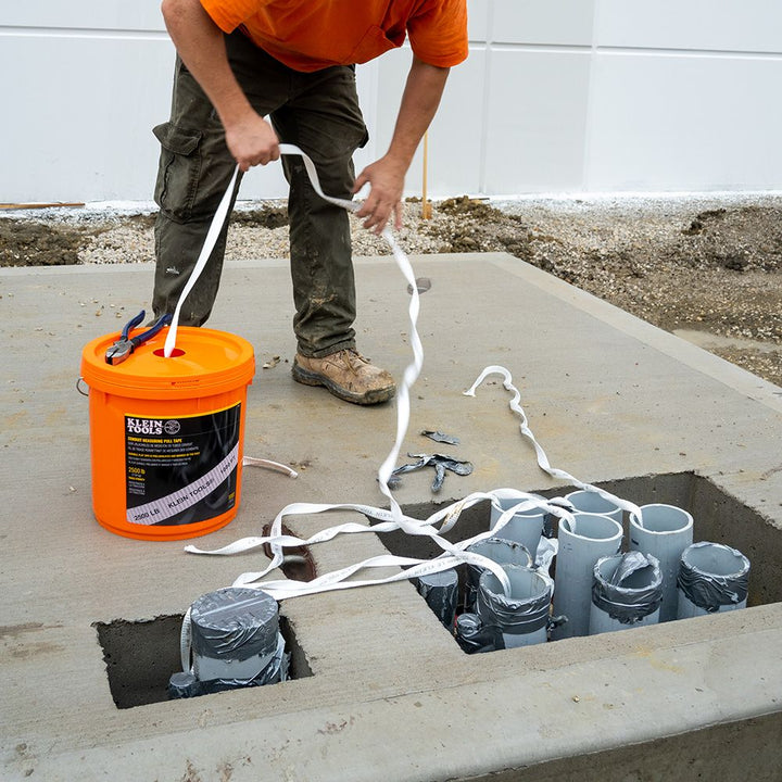 Klein Tools 50141 Conduit Measuring Pull Tape for Heavy-Duty Cable and Wire Pulling, 2500-Pound x 1000-Foot Long