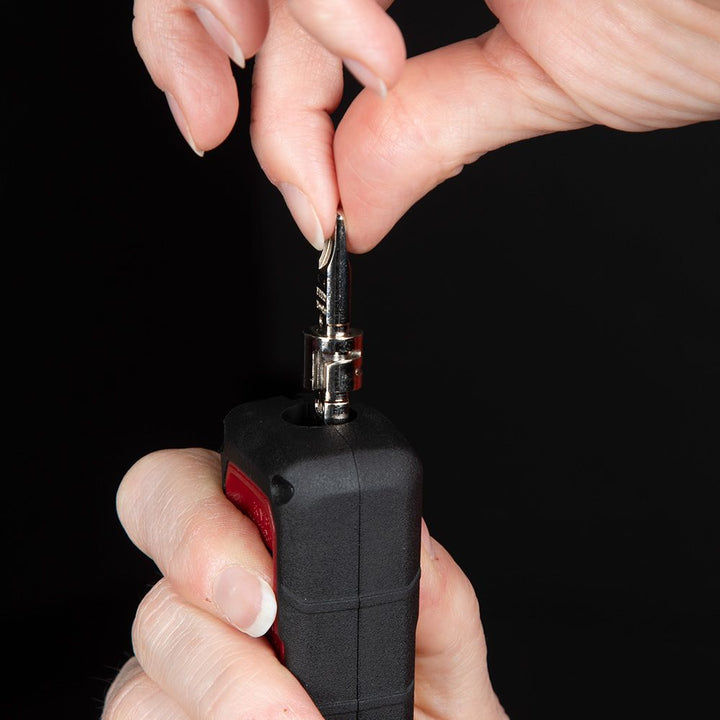 Klein Tools VDV427-300  Impact Punchdown Tool, 66/110 Blade, Spring-Loaded, MIM with Bayonet-Style, Twist-and-Lock Socket, DATA Punchdown