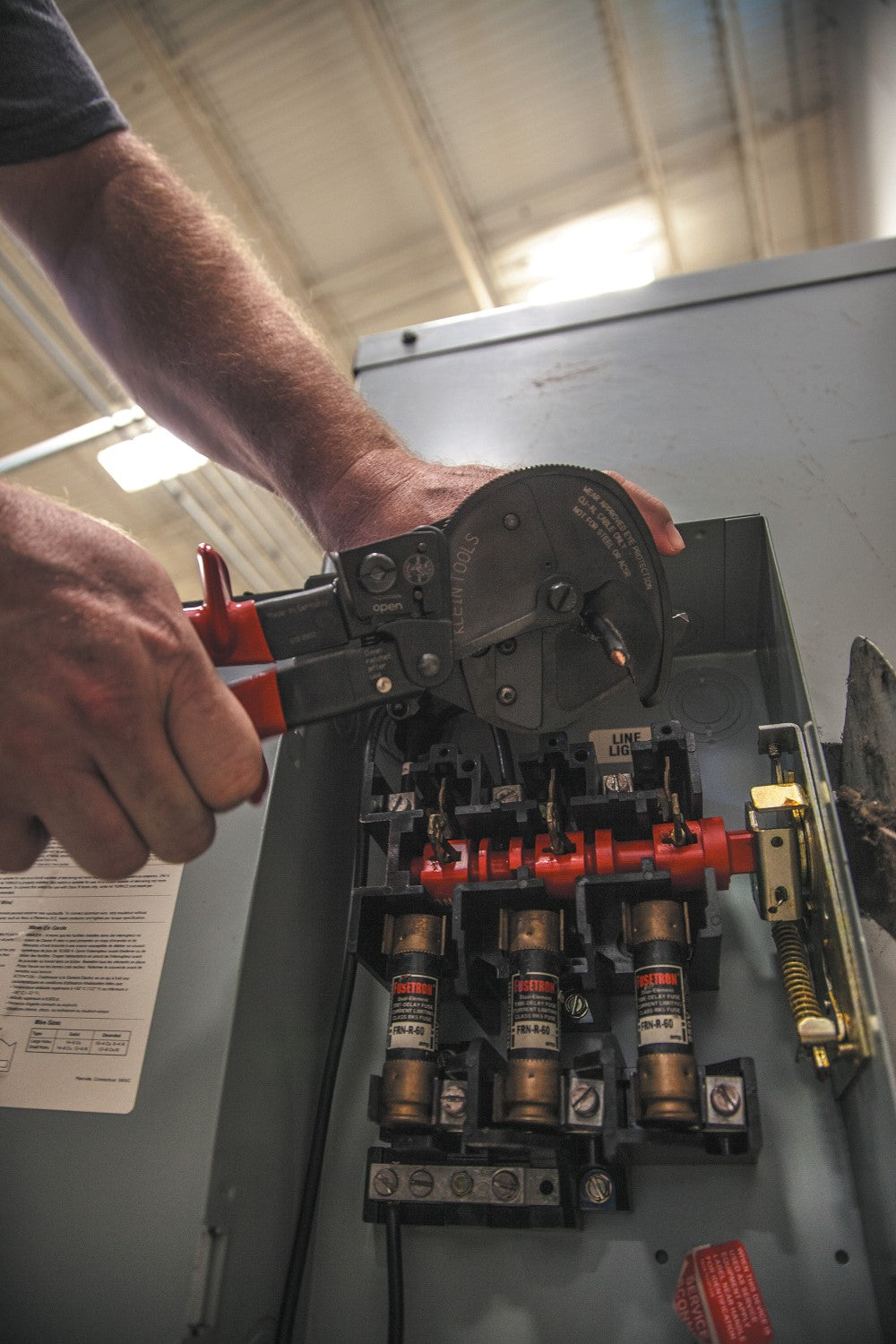 Klein Tools 63711 Open Jaw Ratcheting Cable Cutter