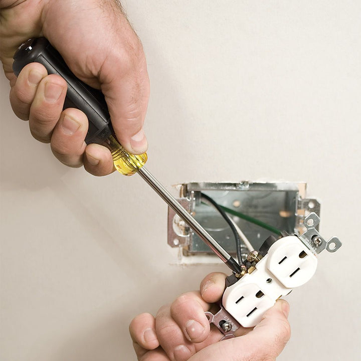 Klein Tools 85442 Screwdriver Set, 1/4 Keystone and #2 Phillips Precision Machined Tips, Cushion-Grip Handles, 4-Inch Shank, 2-Piece