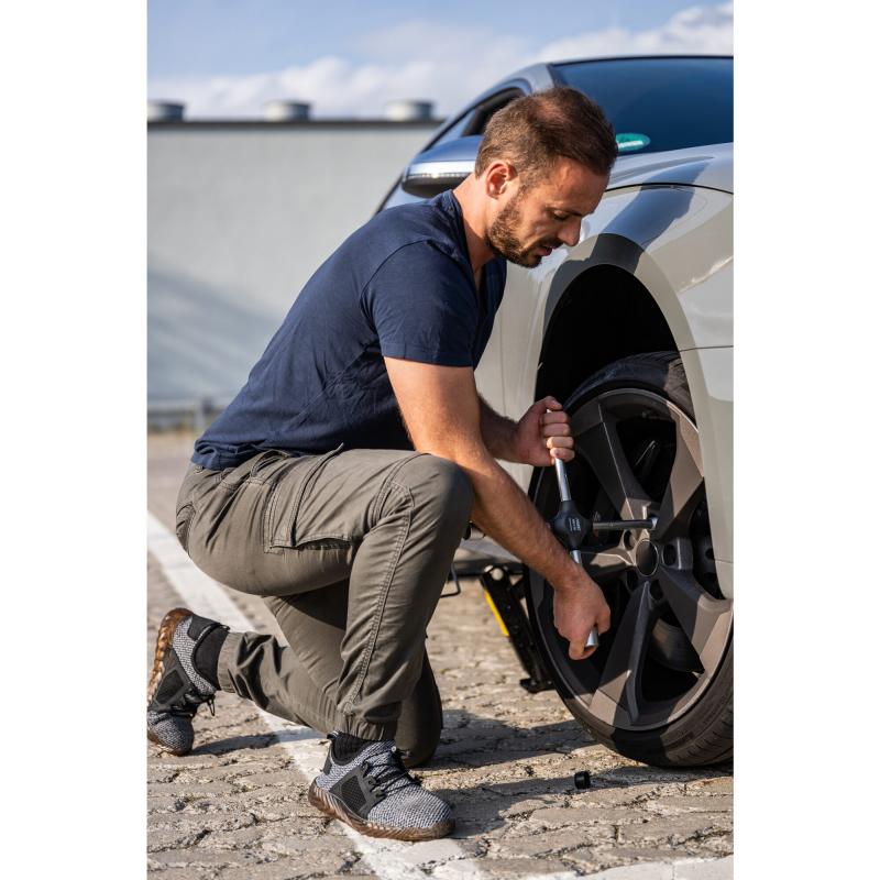 Hazet 705V-02 Four-Way Rim Wrench, 17 x 19 x 22 mm Outside Hex, 12.5mm (1/2") Square