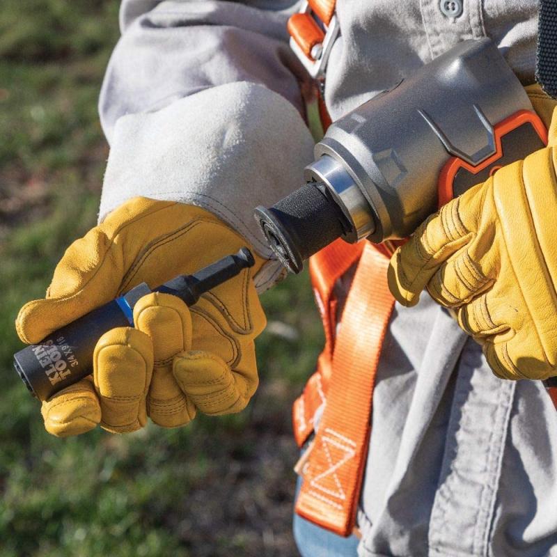 Klein Tools BAT20LWA 7/16-Inch Adapter for 90-Degree Impact Wrench