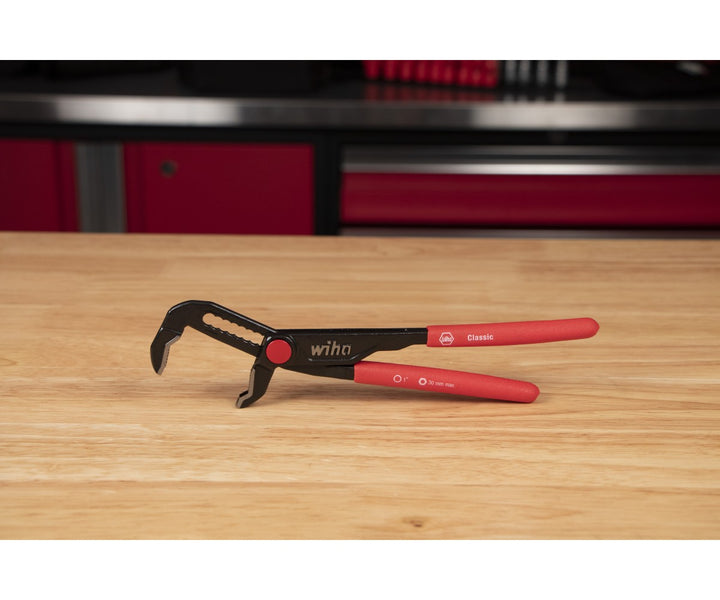 Wiha Tools 32664 7" Push Button Adjustable Water Pump Pliers with Vinyl Grip