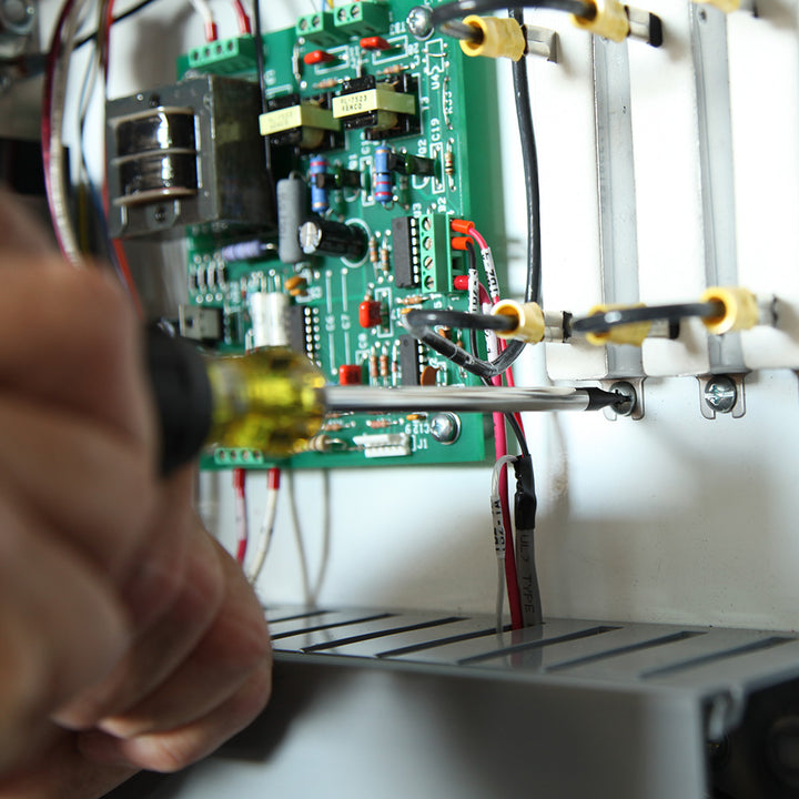 Klein Tools 32378 Screwdriver Set, Combination Tip, 2-Piece