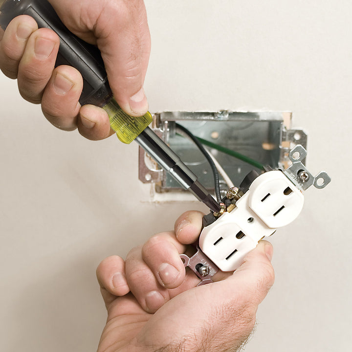 Klein 32477 10-in-1 Multi-Bit Screwdriver / Nut Driver