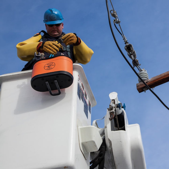 Klein Tools 5144BHB Hard-Body Oval Bucket with Kickstand