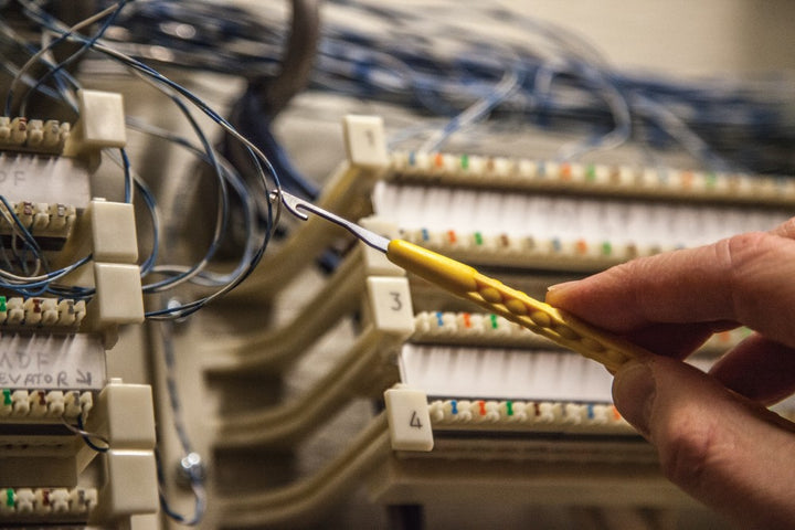 Klein Tools VDV427-822 Impact Punchdown Tool Kit, Cushion-Grip, 4 Pc.