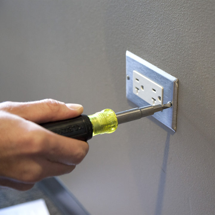 Klein 32477 10-in-1 Multi-Bit Screwdriver / Nut Driver